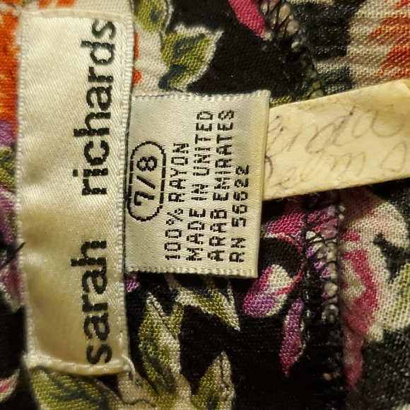 Sarah Richards floral dress in a size 7/8. Excellent used condition multi colors - Picture 7 of 7